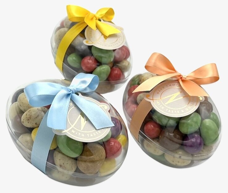 Tre Påskägg Mixade Färger (13cm) från Narr Chocolate